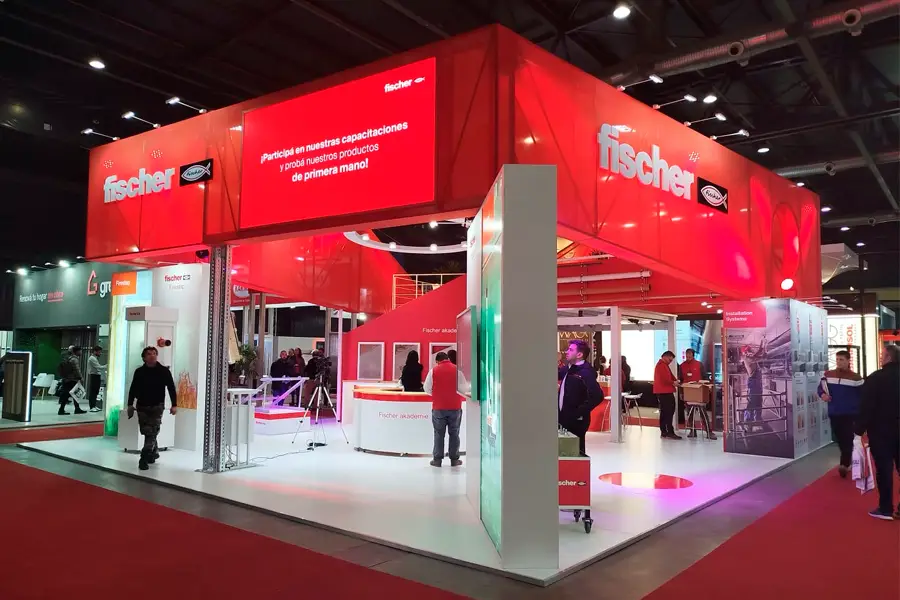 Stand de Fischer en BATEV diseñado y construido por Saconi Folco Stands, exposición internacional de la construcción en Argentina